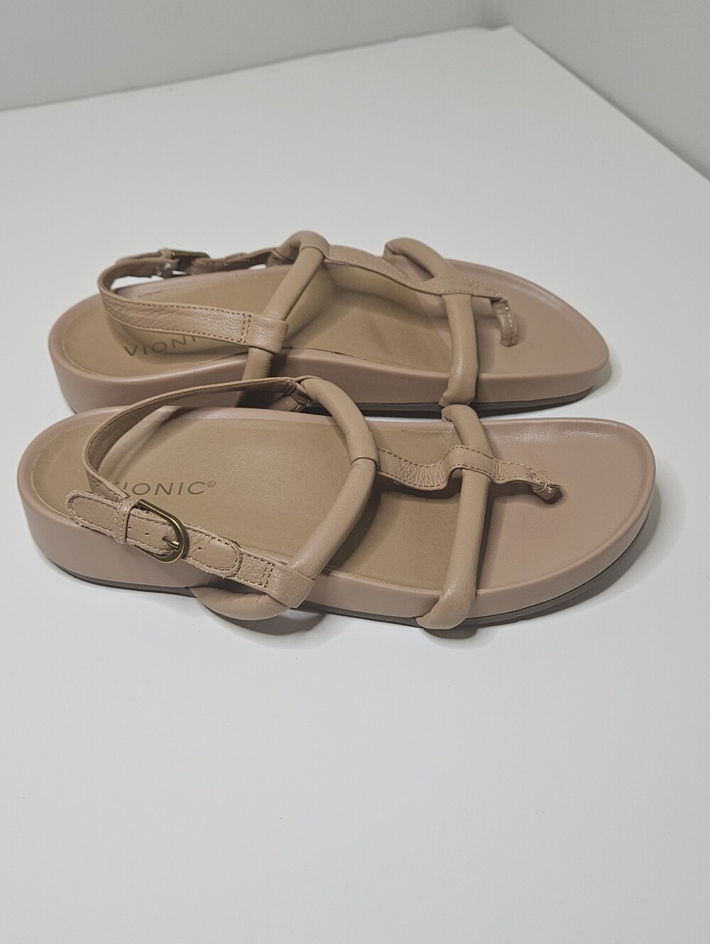 Vionic Adley Sandals Tan Macaroon Women's 10 Puff Straps, Rubber Soles